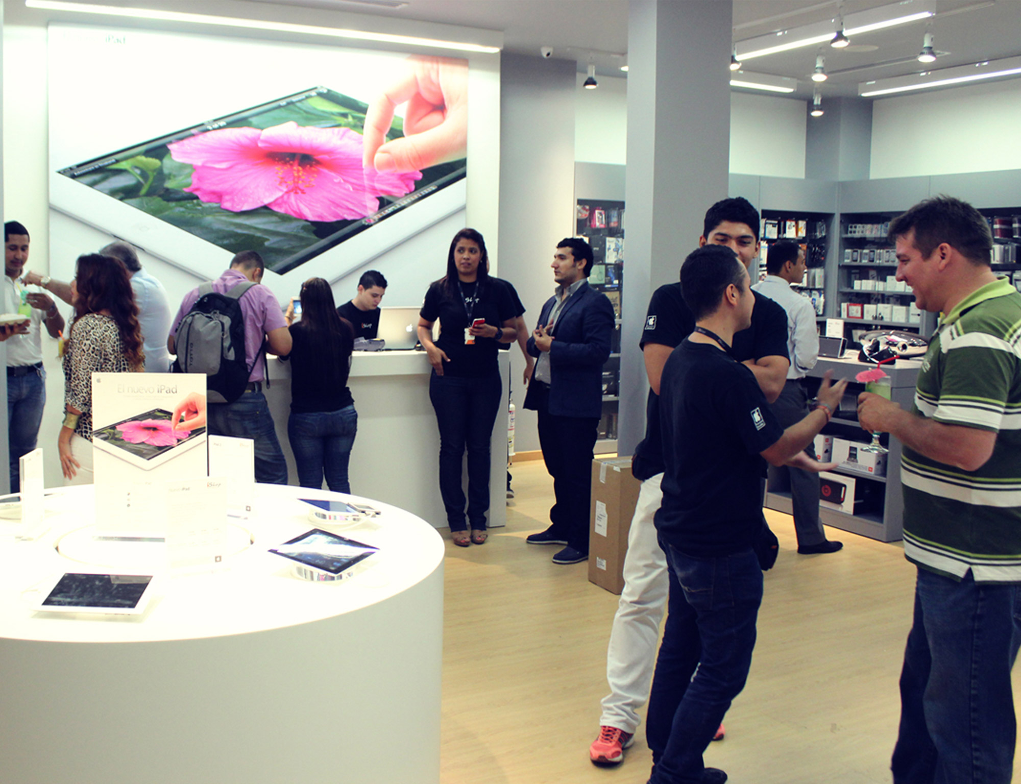 iShop Mixup ishop Mixup interior